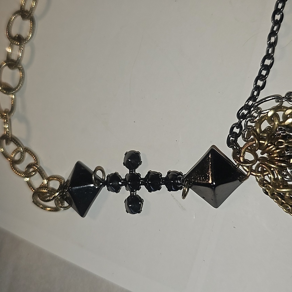 Lane Necklace with Rhinestones - Picture 2 of 5